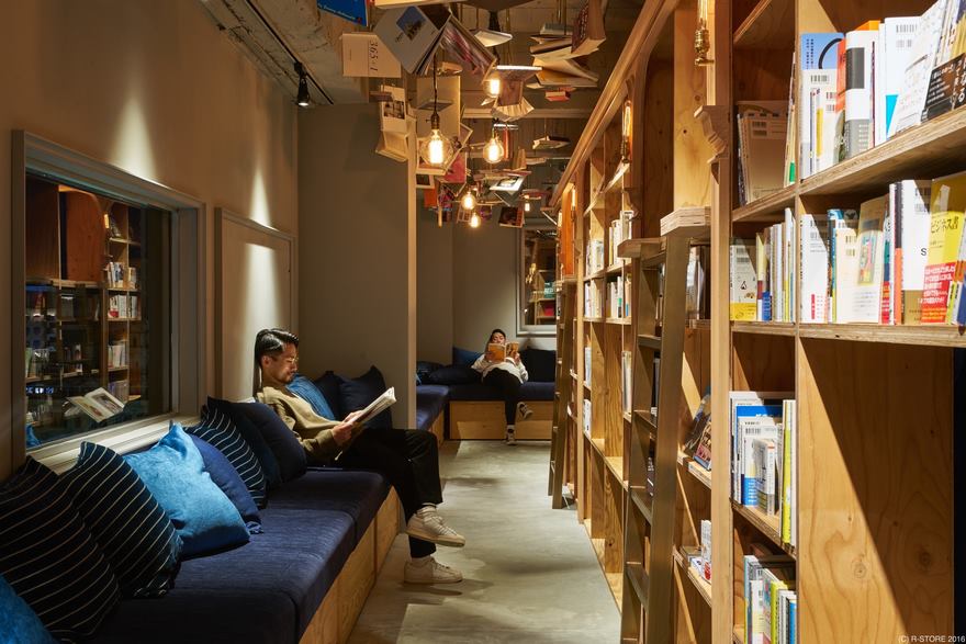 Книжный отель в Японии