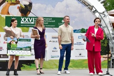 Международный благотворительный турнир по гольфу в 26-й раз собрал друзей