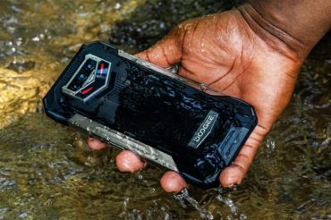 Поступили в продажу смартфоны серии Doogee S89 со сверхъемким аккумулятором 12000 мАч