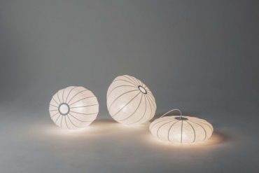 Больше света: Yaratam Design представляет новую коллекцию «Бакча» и светильник «Су» из массива дуба